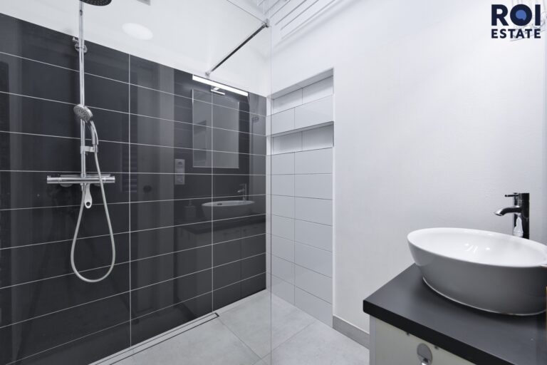 Pronájem bytu 2+1 52 m² s balkonem, Praha – Vysočany