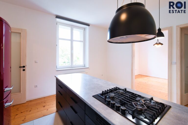 Pronájem bytu 2+1 52 m² s balkonem, Praha – Vysočany