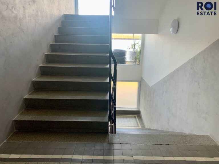 Pronájem bytu 2+kk 66m² s balkonem, Kladno – Kročehlavy