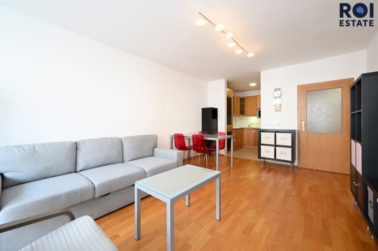 Pronájem kompletně zařízeného bytu 2+kk 65 m² s balkonem a parkovacím stáním, Praha – Libeň