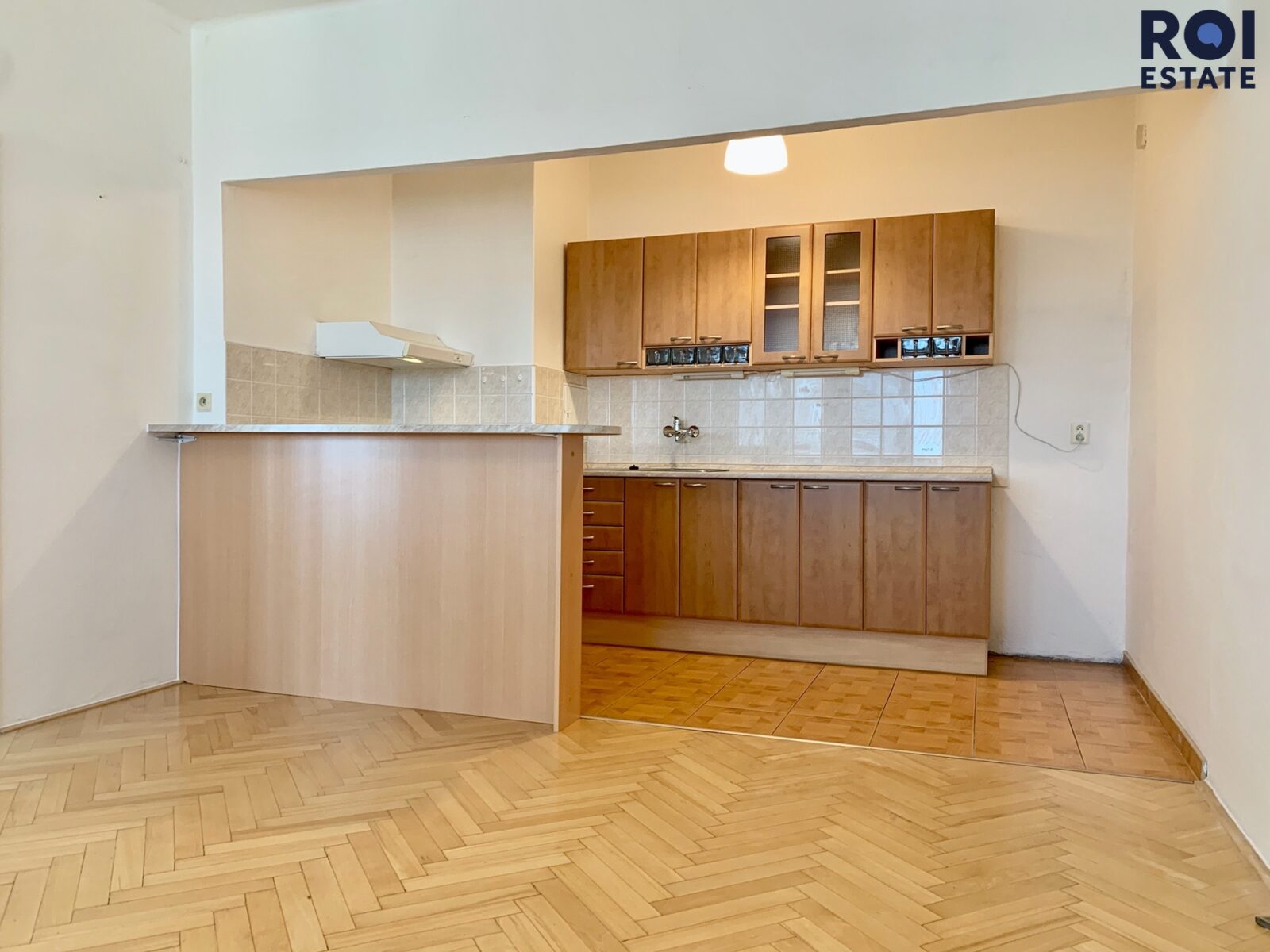 Pronájem bytu 2+kk 66m² s balkonem, Kladno – Kročehlavy