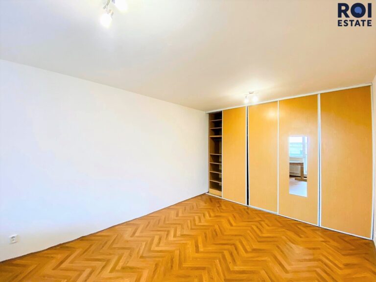 Pronájem prostorného bytu 1+1 s balkonem 45m² – Brno – Černovice